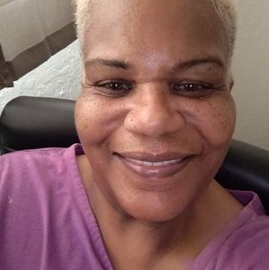 Meet your Posher, Yvonne
